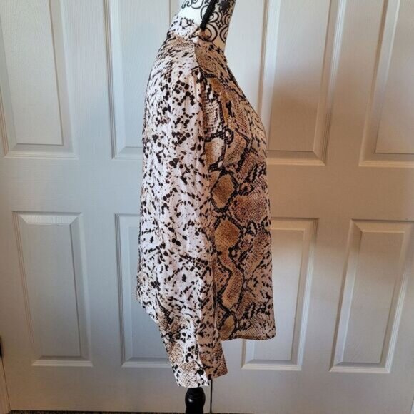 Classy snake print woman's long sleeve top - Picture 2 of 8